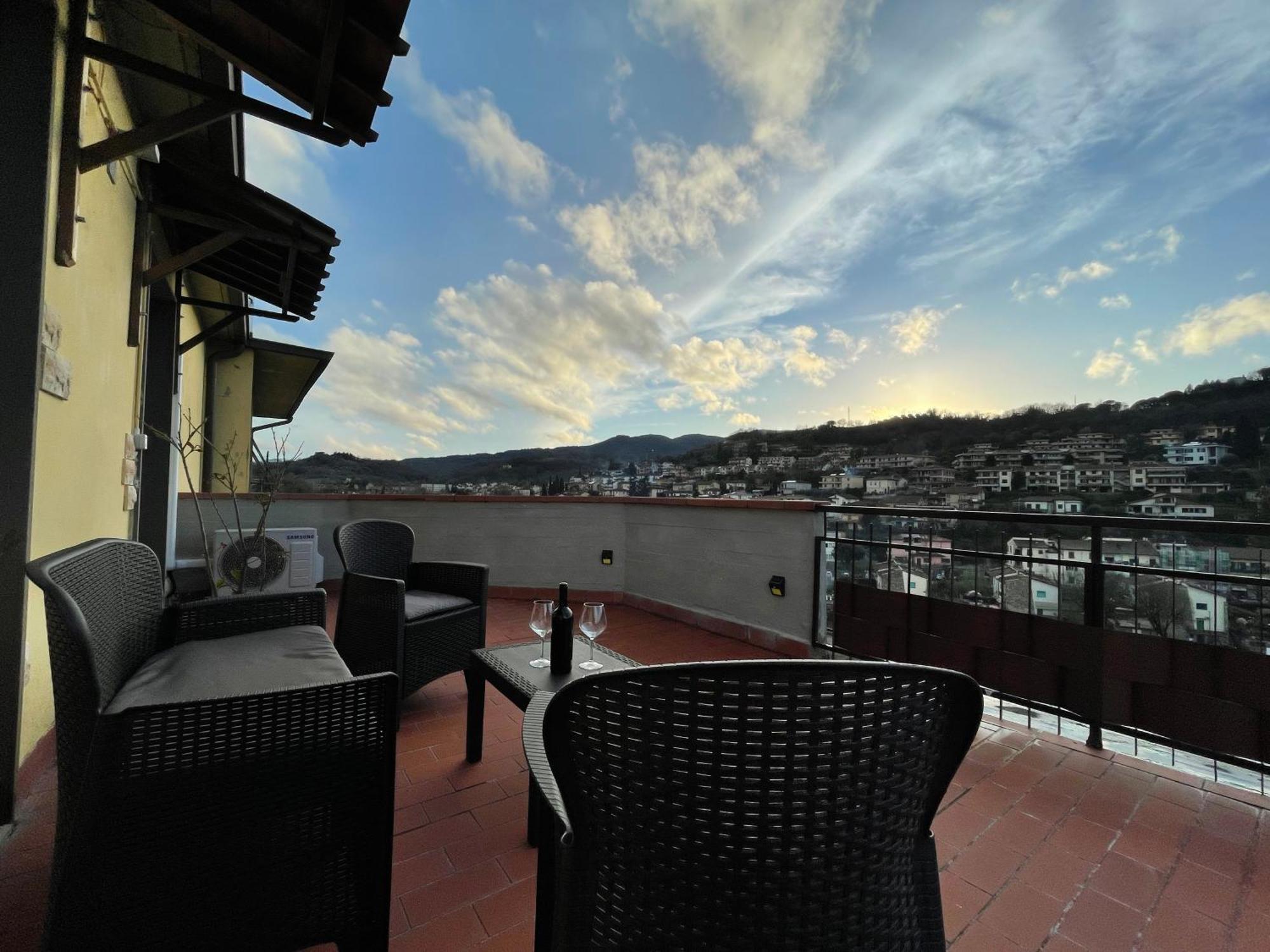 Sesto Piano Apartment Incisa in Val d'Arno Exterior foto