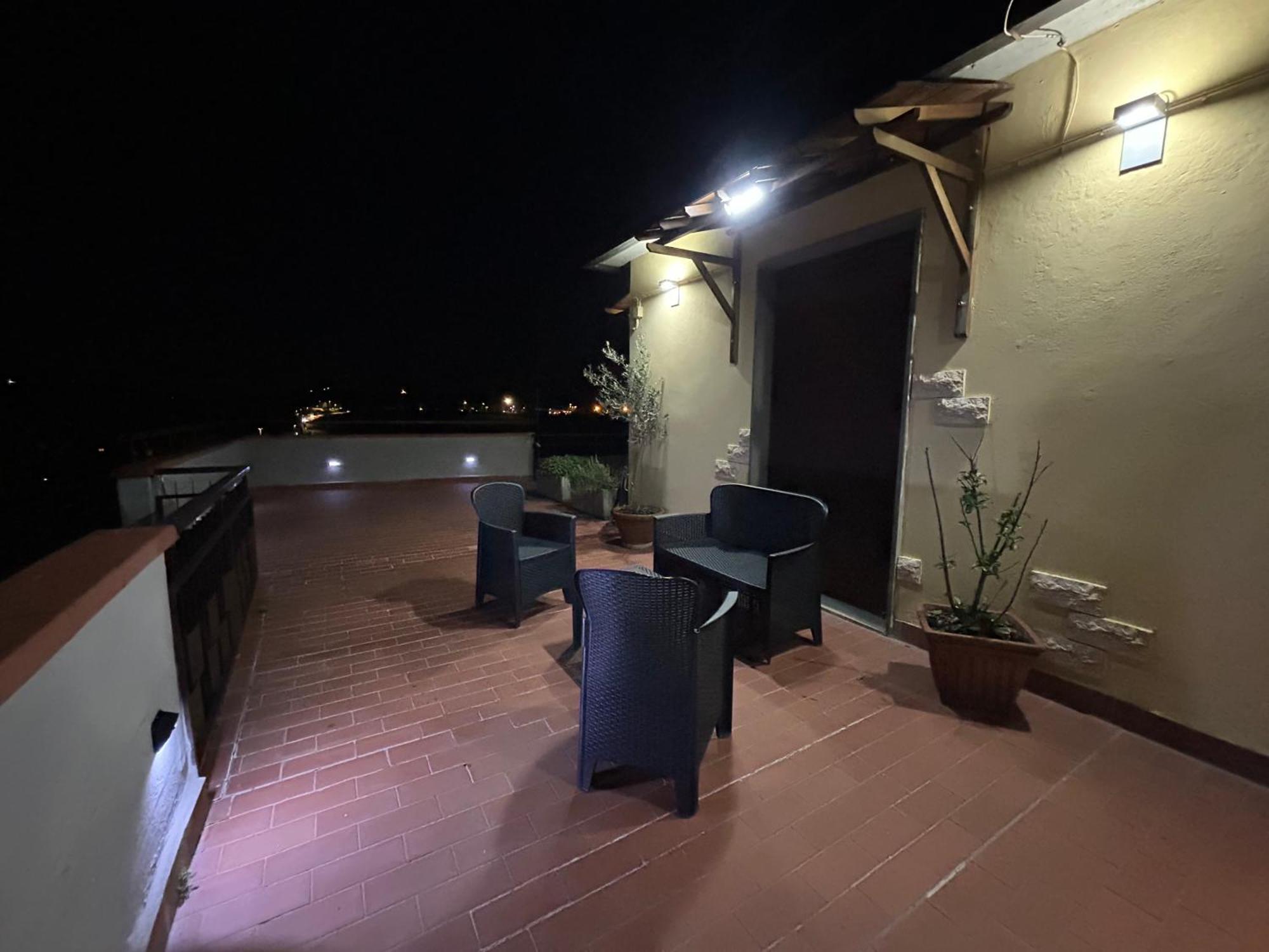 Sesto Piano Apartment Incisa in Val d'Arno Exterior foto
